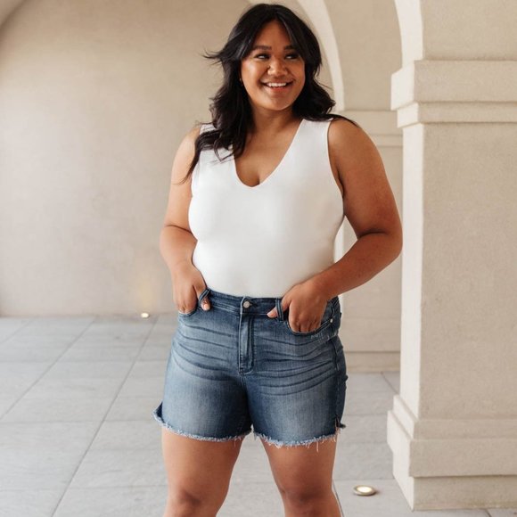 Judy Blue Denim Cutoff Shorts - Picture 6 of 11